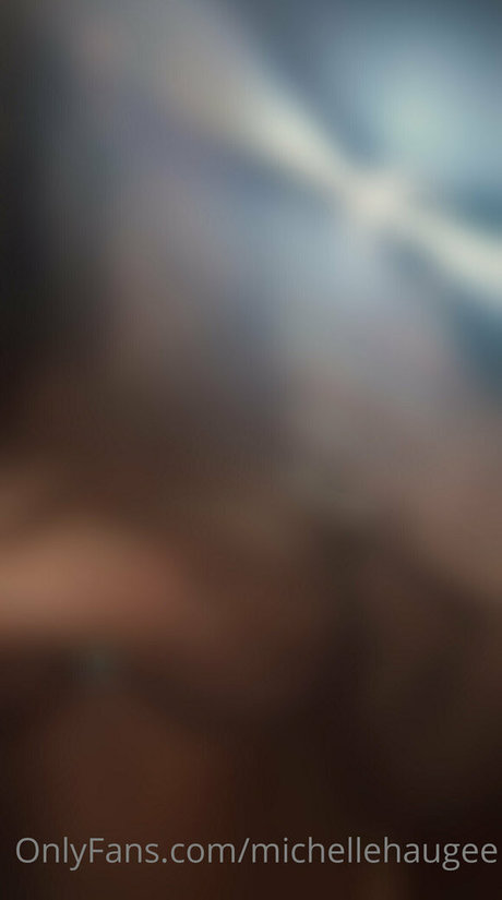 michellehaugee hot actress photo