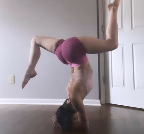 asian mom onlyfans adult image