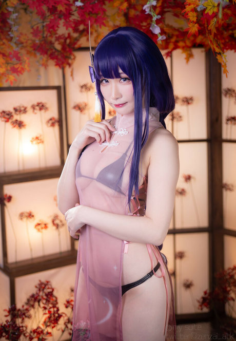 Atsuki model erotic pictures