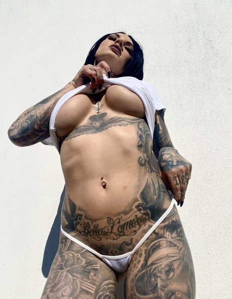 Bee Phillips hot star pictures