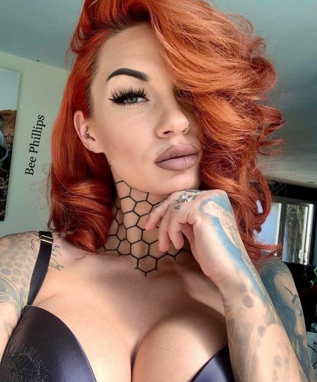 Bee Phillips model nudes photos