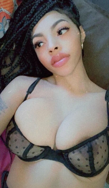 MsHollywood model porn photos