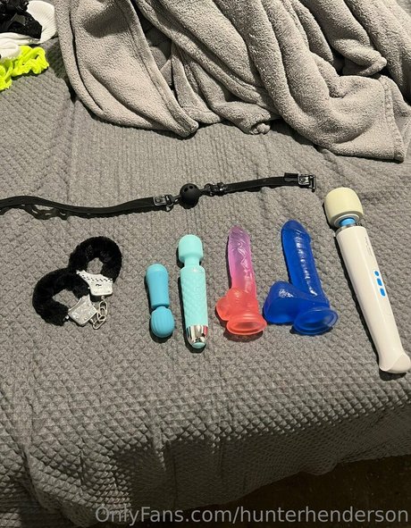 hunterhenderson erotic actress img