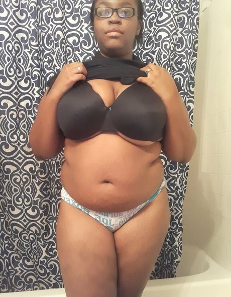 babyusagifree erotic model pic