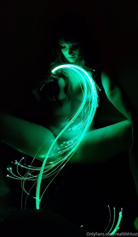 Rainia Belle best model pic