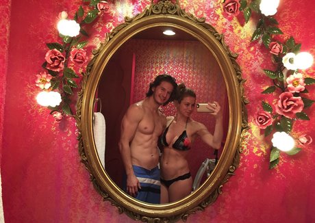 Iliza Shlesinger porn star images