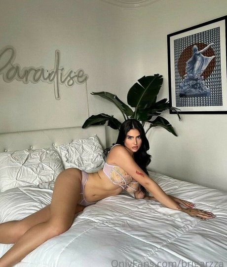 Brigarzza hot star photos