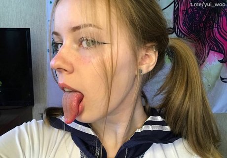 Yuiwoo pornstar xxx pictures