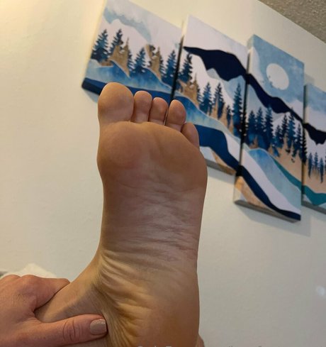 legsfeetrepeat model hd photo