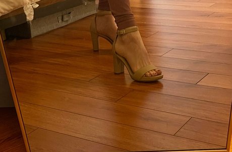 legsfeetrepeat pornstar free gallery