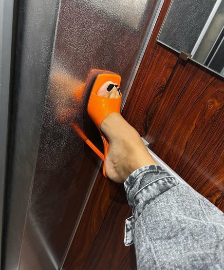 Amina Muaddi top model archive