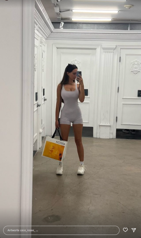 big fat ass onlyfans hot sexy pictures