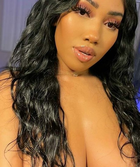 natrl model pornographic archive