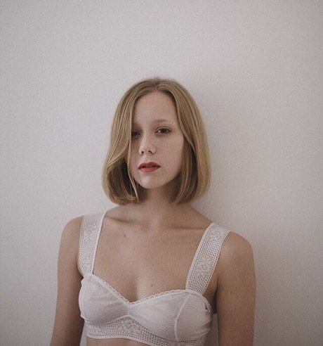 Laia Manzanares exclusive model images