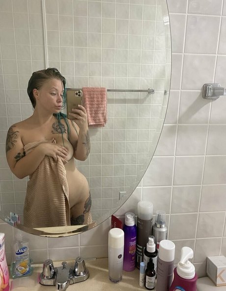 ghostiiexo art model archive