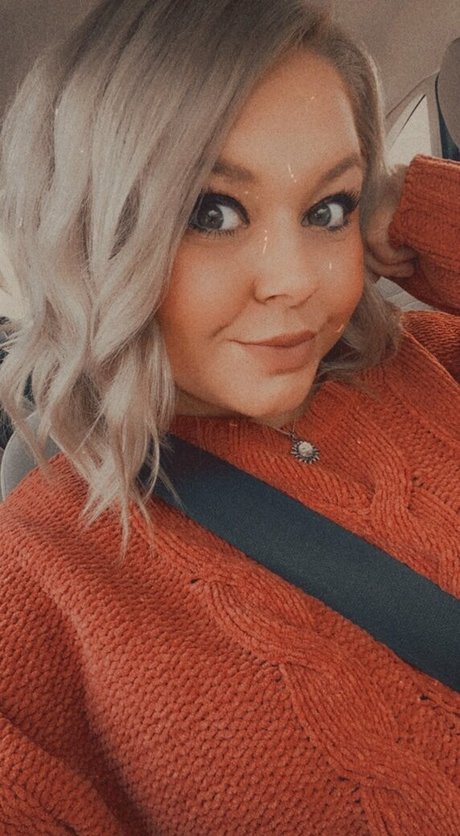 xxxhookedonbrookefree model pretty pictures