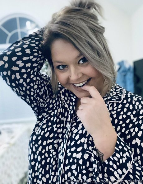 xxxhookedonbrookefree star top pics