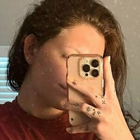 mommymillyx erotic pornstar image