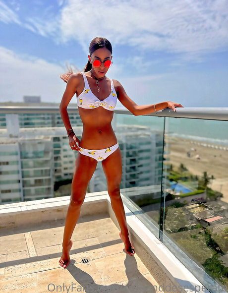 cuteanddesesperate nude model pictures