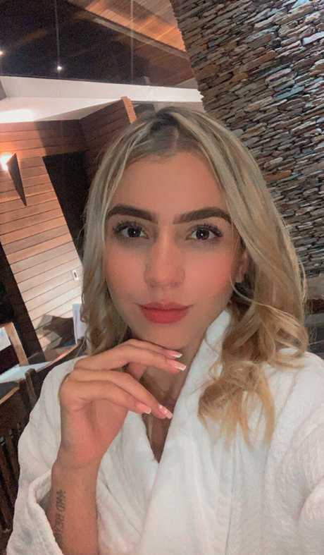 cuteanddesesperate pornstar top img