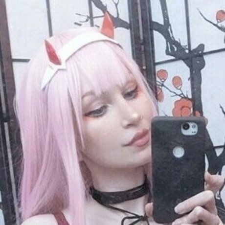 auriialis art model gallery