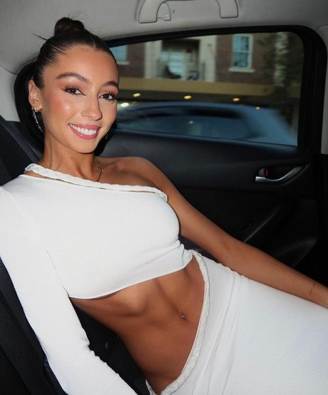 Phoebe Chakar model pornographic pictures