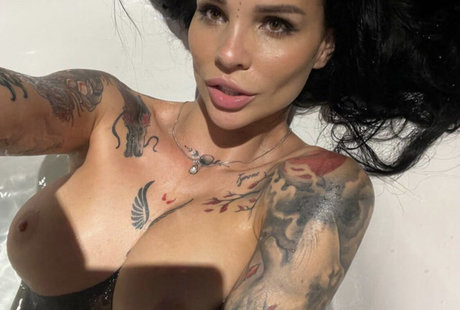 Crazycouple xxx pornstar galleries