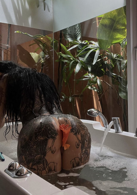 petite slut onlyfans perfect pictures