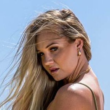 Lahnee Pavlovich top pornstar img