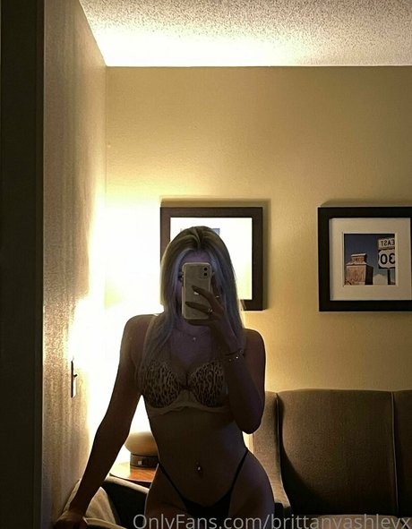 Brittanyashleyx pornstar naked galleries