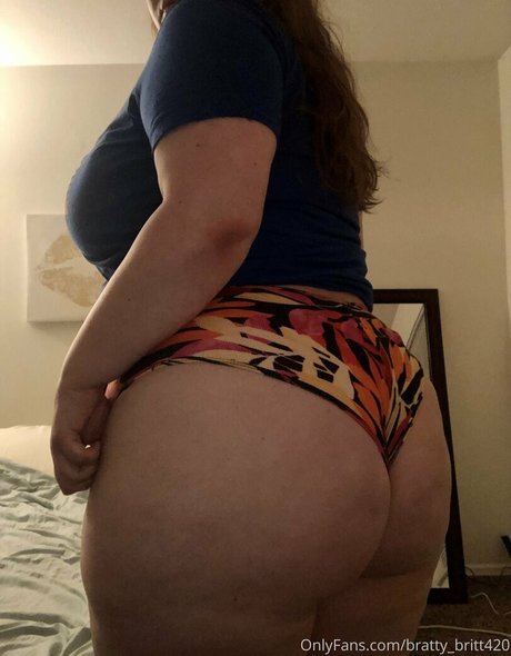 bratty britt420 naked pornstar galleries