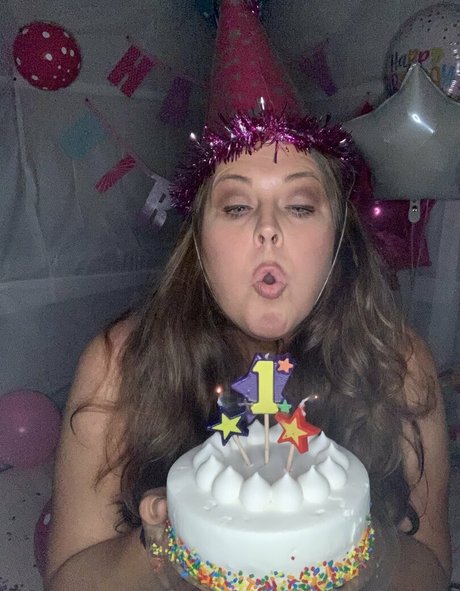 thelittlestslave nudes actress images