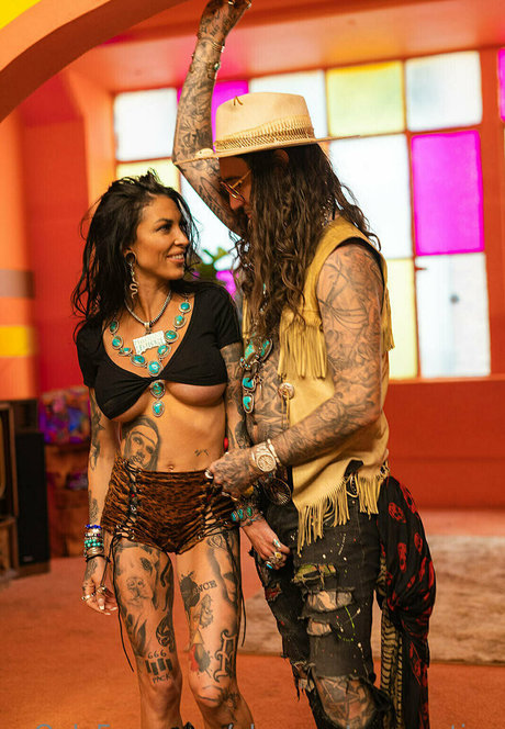 ohrangutangerotica pretty actress gallery