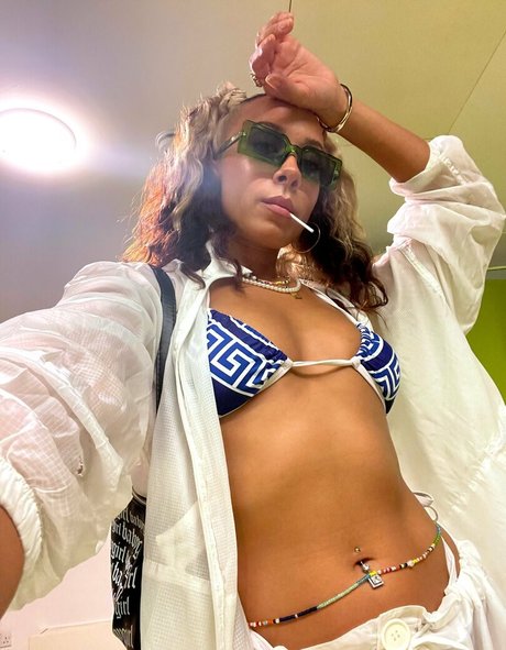 morganmunroe naked pornstar pic