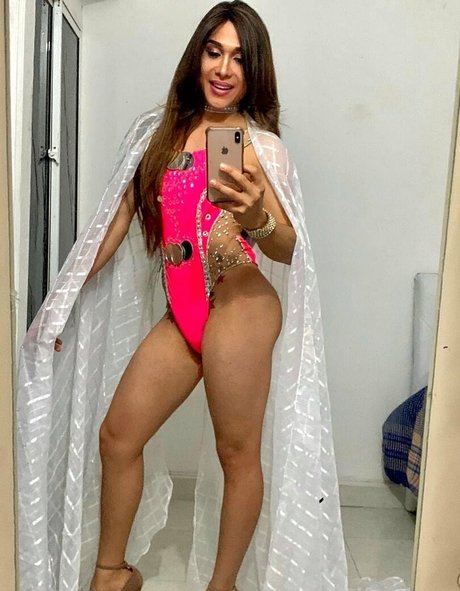 TheRealAnaconda pornographic actress picture