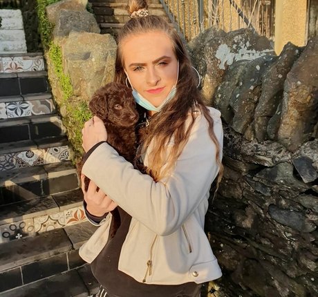 Nikki Harper exclusive star image