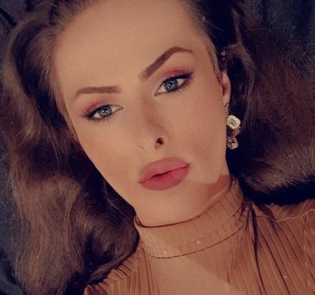 Nikki Harper pornstar nude galleries