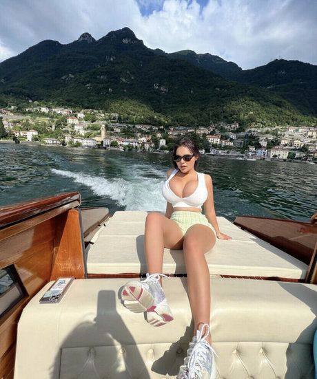 Karina__1 star top archive