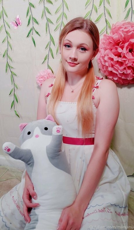 Miinuinu perfect model pics