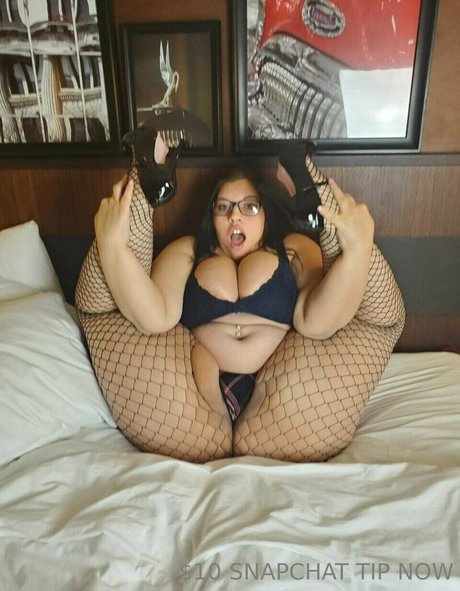 hairy legs onlyfans sexy pictures