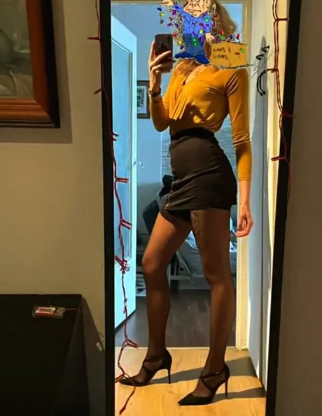 Sohayo official naked model picture