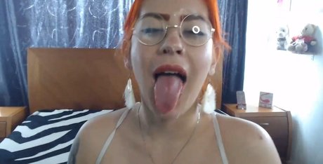 girl on girl onlyfans sexy pics