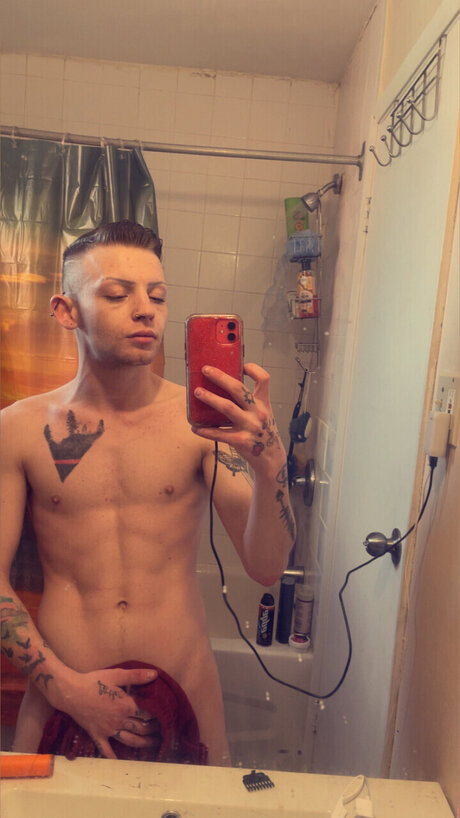 evan summerZ star nude image