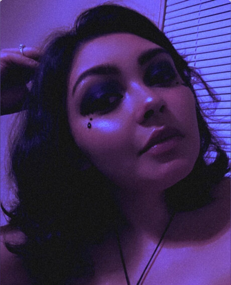 Vanessa H_ star xxx gallery