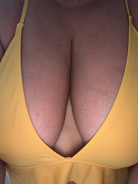 Bethany Bliss top pornstar pictures