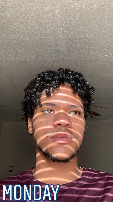 Roam erotic actress photos