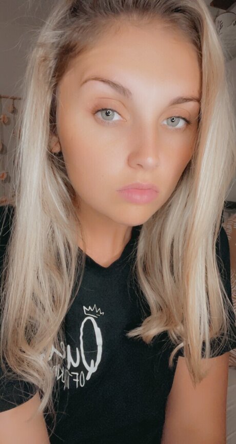 voyeur onlyfans hot sexy pic