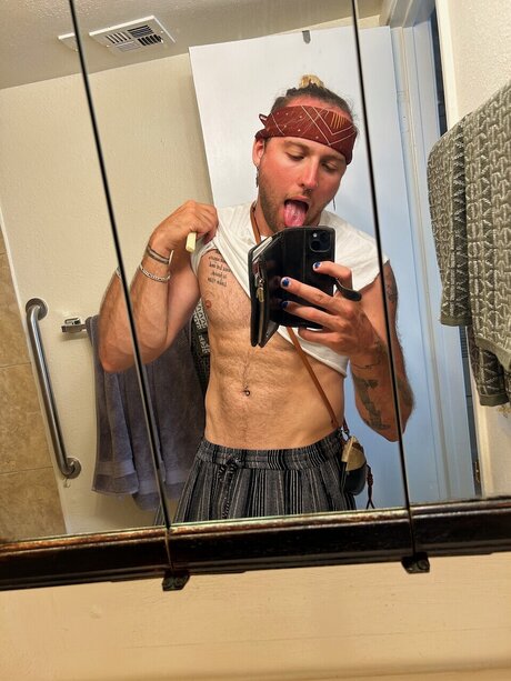 Pumped60 art actress images