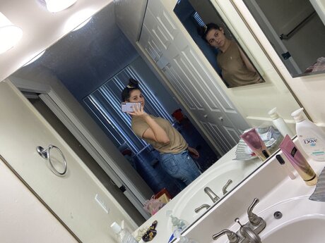 Play me nude actress pictures