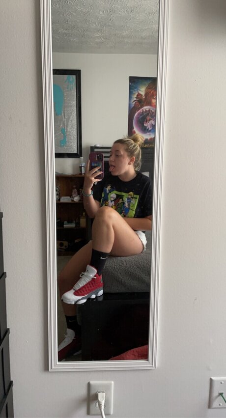 Karmaxxx nice actress pics